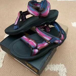 Teva Hurricane XLT 2